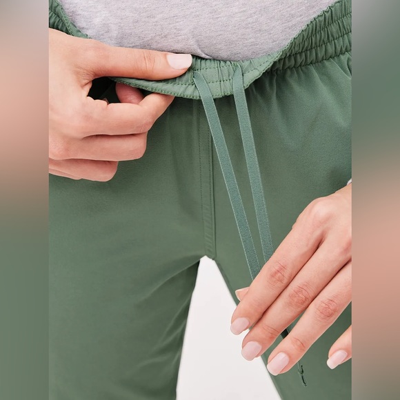 Outdoor Voices Zephyr Pants in Laurel Wreath, Size S - Picture 3 of 10